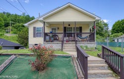 120 Rew St, Oakdale, TN 37829
