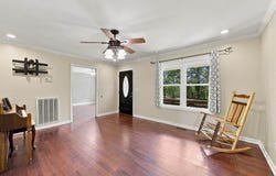 300 Co Rd 1292, Vinemont, AL 35179