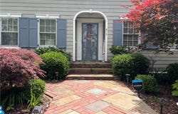 913 Home Circle, Salem, OH 44460