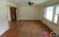 733 E 9th Ave, Emporia, KS 66801