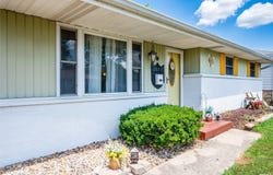 2227 W WESTPORT Road, Peoria, IL 61615