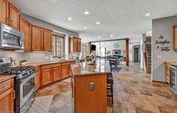 12500 S Churchill Way, Strongsville, OH 44149