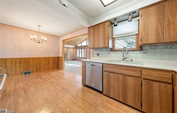 327 E 280th Street, Euclid, OH 44132