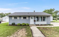 232 Westgate Drive, Aurora, IL 60506
