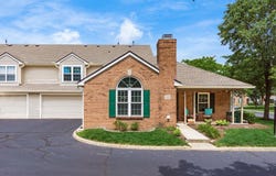 415 Chardonnay Lane, Lewis Center, OH 43035