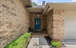 1302 Spyglass Drive, Mansfield, TX 76063