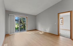 2187 Cleveland Way S, Cambridge, MN 55008