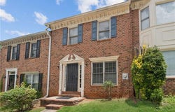 573 Hambrick Square, Stone Mountain, GA 30083