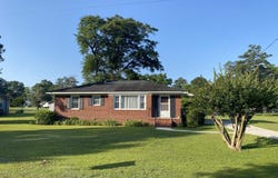 405 Pollock Street, Pollocksville, NC 28573
