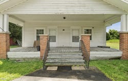 447 W Main Street, Magnolia, NC 28453