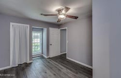 114 River Place, Jackson, MS 39211