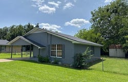 100 Lynn Lane, Mount Vernon, TX 75457