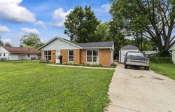 1215 W Lake Avenue, New Carlisle, OH 45344