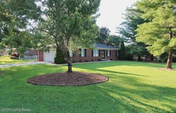 5114 Barry Ln, Floyds Knobs, IN 47119