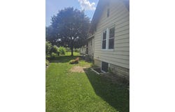 467 Grove Avenue, Valparaiso, IN 46385