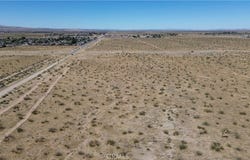 1 Air Expressway, Adelanto, CA 92301