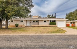 1911 Dena Drive, San Angelo, TX 76904