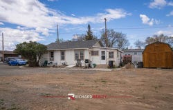 747 E Jefferson St, Powell, WY 82435