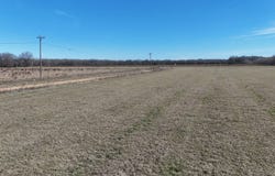 000 Catfish Ln, Winnsboro, LA 71295