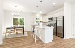 1912 Woodland Trl, Farmville, VA 23901