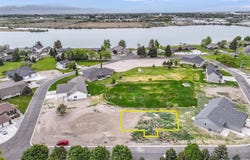 41 & 42 Lakeside Loop, Burley, ID 83318
