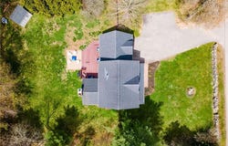 4 Laurel Avenue, Westerly, RI 02891