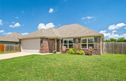 992 Maddy  ST, Elkins, AR 72727