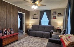 1220 Main Street, Grinnell, IA 50112