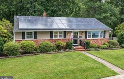 315 LAKE BOULEVARD, LINDENWOLD, NJ 08021