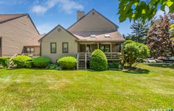 16 Stillmeadow Circle, Monroe, CT 06468