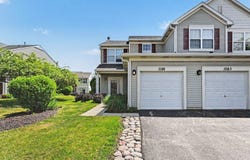 3103 Falling Waters Lane, Lindenhurst, IL 60046