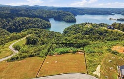 26 Blue Gill Ln, Hilham, TN 38568