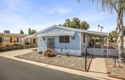 2627 W Midvalley Spc 3 Avenue, Visalia, CA 93277