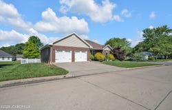 1001 WAYNE AVENUE, California, MO 65018