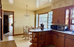 1825 S 3rd, Escanaba, MI 49829