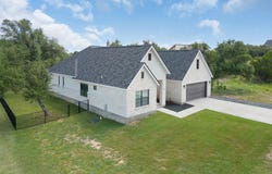809 John Price, Blanco, TX 78606