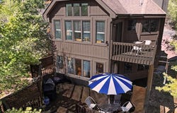 6102 Lakeview Drive, Pocono Pines, PA 18350