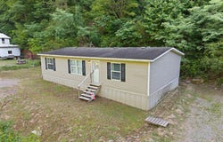 139 Honey Fork Road, Phyllis, KY 41554