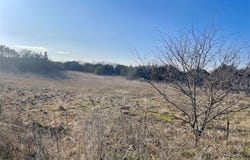 150 Mountain Dr, Graford, TX 76449