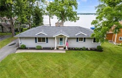 4969 Walnut Cove Drive, Canandaigua Town, NY 14424
