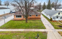127 WILLIAMS Street, PULASKI, WI 54162