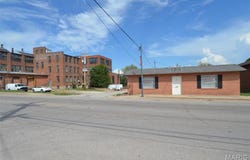 90 Main Street N, St Clair, MO 63077