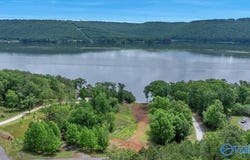 27 Heritage Court, Scottsboro, AL 35769