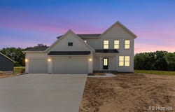 8284 Kettle Oak Drive, Alto, MI 49302