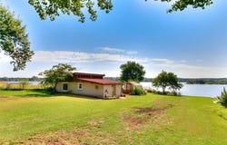 208 W Shore Drive, Arcadia, OK 73007