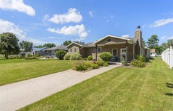 621 Broadway St, WestBurlington, IA 52655