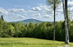 19 Old Town Road, Winhall, VT 05340