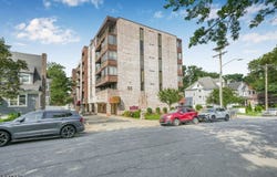 55 Clinton Pl, Hackensack City, NJ 07601-4500