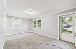 602 W 34th Street, Anderson, IN 46013