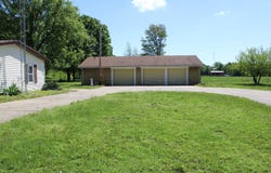 1002 County Road 1850 E, Fairfield, IL 62837